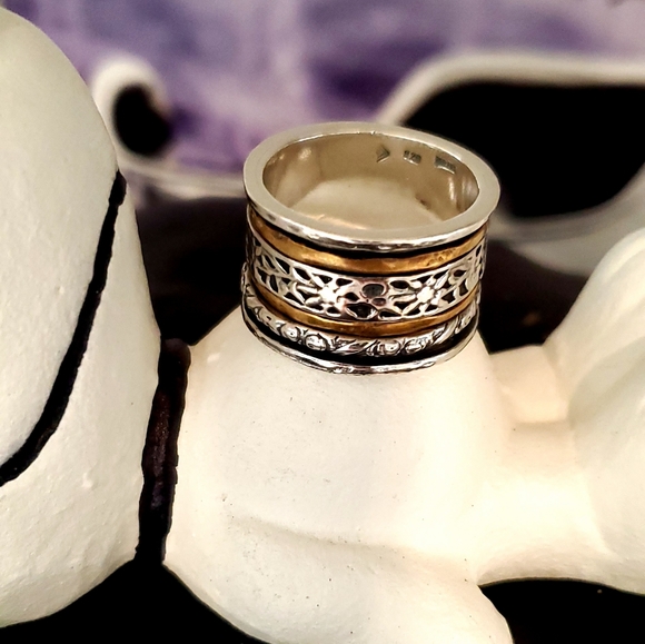 Silpada Twirl Ring - Picture 5 of 12